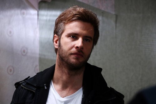 Özgür Çevik