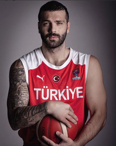 Simay Karaman
