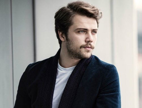 Tolga Sarıtaş