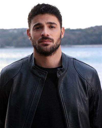 Halit Özgür Sarı