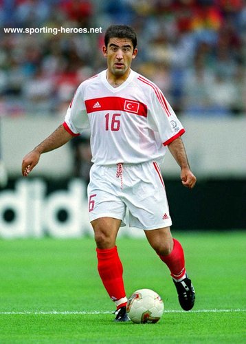 Ümit Özat