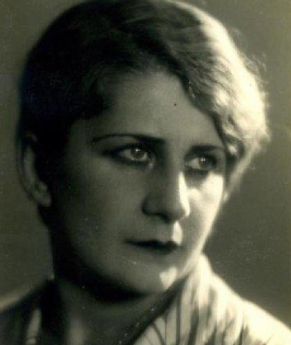 Halide Pişkin