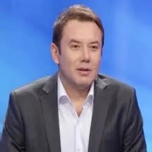 Şoray Uzun