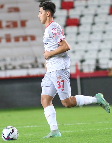 Mevlüt Han Ekelik