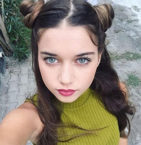 Afra Saraçoğlu