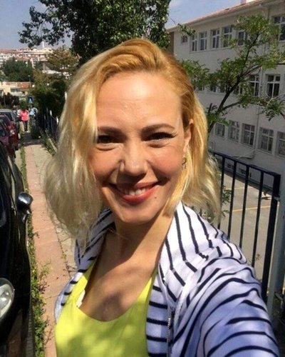 Tijen Karaş