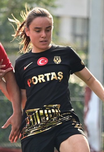 Medine Erkan