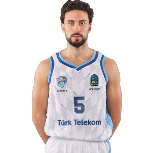 İsmet Akpınar