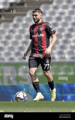 Adnan Uğur