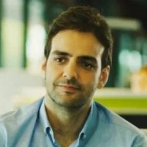 Bartu Küçükçağlayan