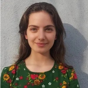 Ava Yaman