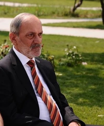 Metin Çekmez