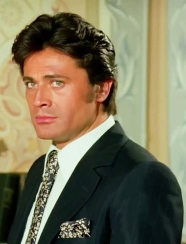 Cüneyt Arkın