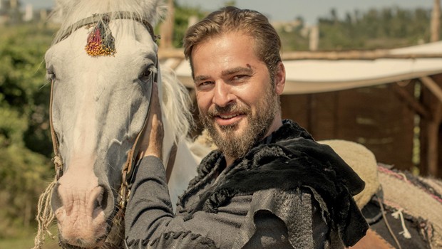 Diriliş Ertuğrul Ertuğrul Bey'in (Engin Altan Düzyatan) Burcu Nedir?