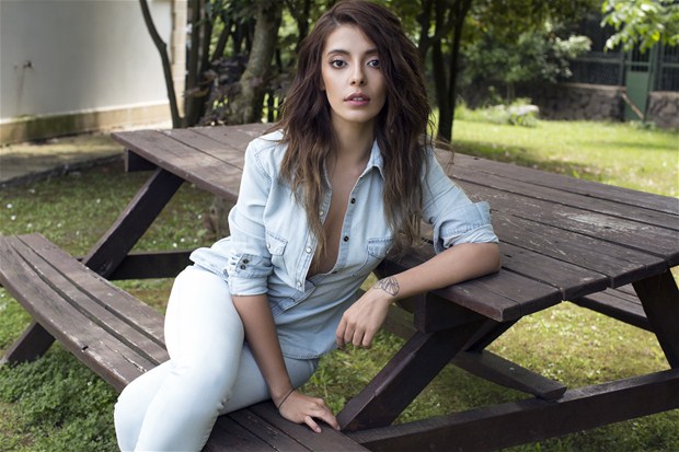 Çoban Yıldızı Zühre (Selin Şekerci) Vikipedi