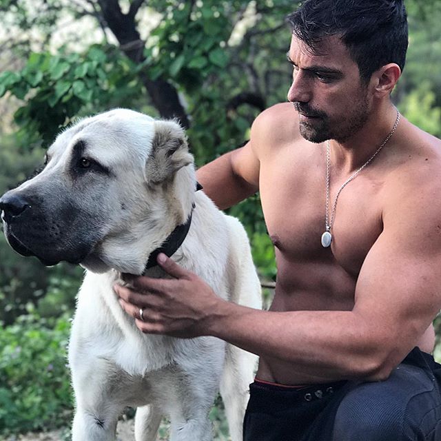 Siyah Beyaz Aşk Dizisi Ferhat (İbrahim Çelikkol) Biyografi